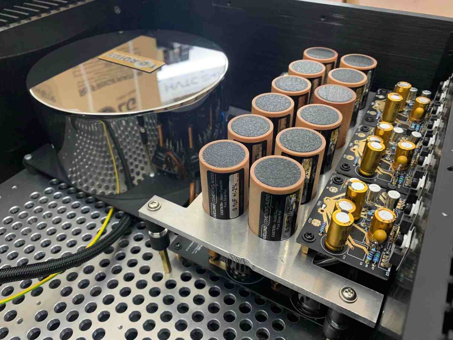 منبع تغذیه خطی