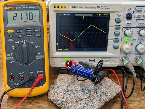 تست خازن با مولتی متر