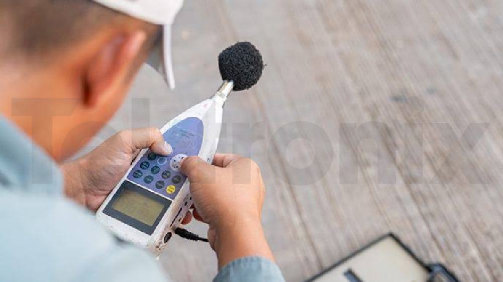 نویز دزیمتر